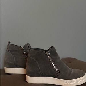 Steve Madden Gray Suede High-Top Sneakers